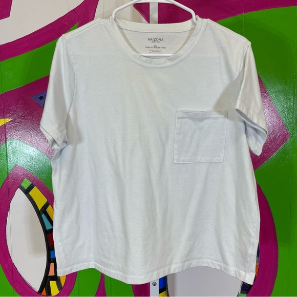 Arizona Jean Co, Semi Fit Pocket Tee. Size XL. Good used condition! - Picture 1 of 4